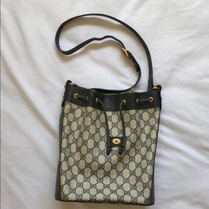 Gucci bucket bag 🤤💙 #Vintage #1980